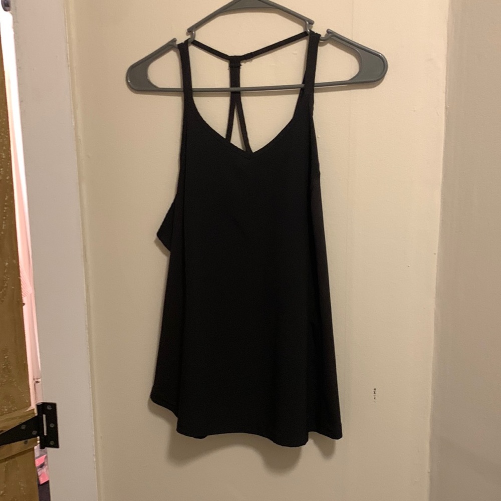 Light weight workout top